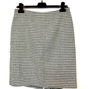 White House Black Market Houndstooth Skirt 8